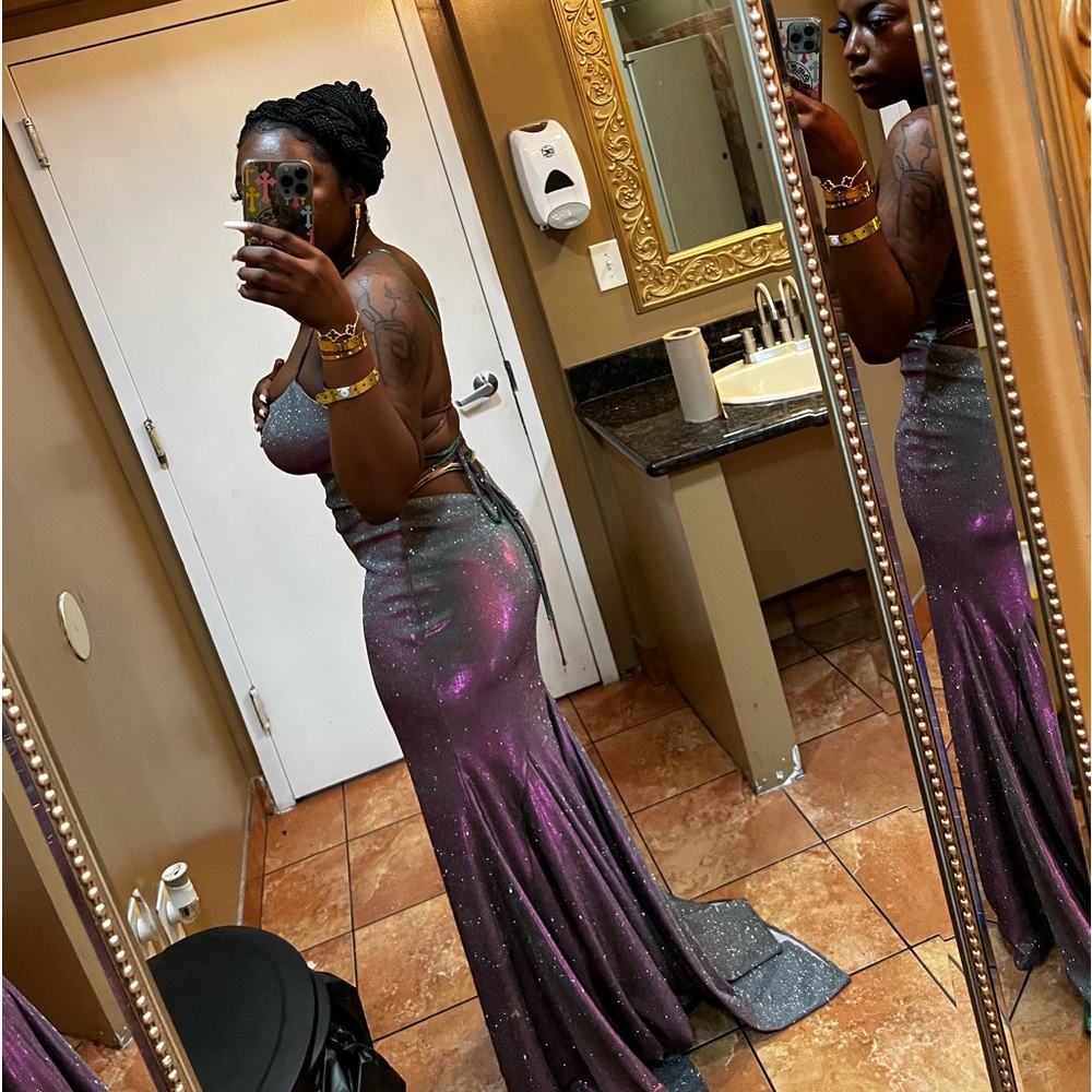 BEAUTIFUL EVENING GOWN/DRESS 😍